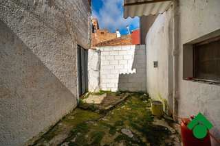 Casa adosada en venta en Illora