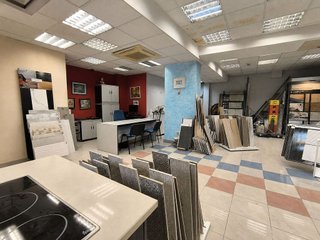 Local comercial en venta en San Isidro - Los Almendros en Alcalá de Henares