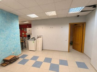 Local comercial en venta en San Isidro - Los Almendros en Alcalá de Henares