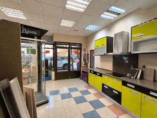 Local comercial en venta en San Isidro - Los Almendros en Alcalá de Henares