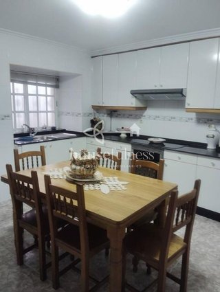 Casa adosada en venta en Ares