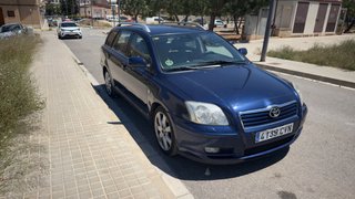 Toyota Avensis Executive 2004