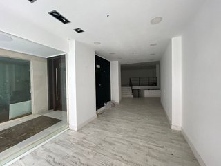 Local comercial en venta en Centro en Gijón