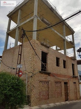 Edificio en venta en Alcalá del Río