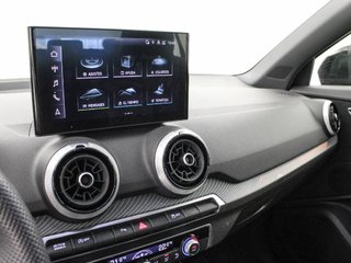 AUDI Q2 2.0 35 TDI S TRONIC ADRENALIN BLACK ED 150 5P