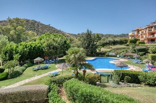 Piso en alquiler en Los Arqueros-Puerto del Almendro en Benahavís