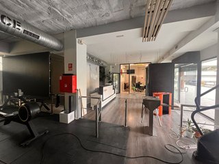 Local comercial en alquiler en Costillares en Madrid