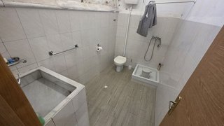 Local comercial en venta en Universidad - Los Lirios en Logroño