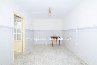 Chalet en venta en Poleares en Lucena