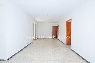 Chalet en venta en Poleares en Lucena