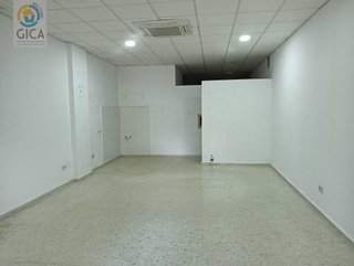 Local comercial en venta en La Granja-La Colina-Los Pastores en Algeciras