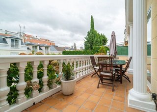 Casa adosada en alquiler en Piovera - Conde Orgaz en Madrid