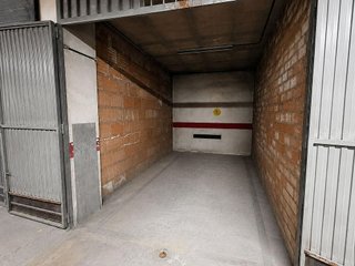 Garaje en venta en Cervantes en Granada