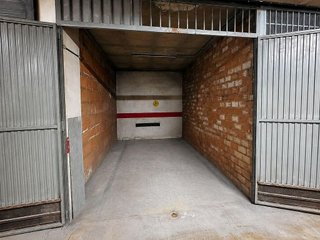 Garaje en venta en Cervantes en Granada