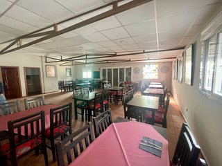 Local comercial en alquiler en Palomares del Río