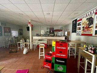 Local comercial en alquiler en Palomares del Río