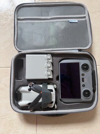 DJI Mini 4 Pro Drone Gris