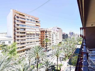 Piso en venta en Ensanche - Diputación en Alicante