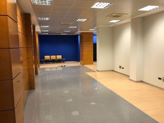 Local comercial en alquiler en Plaza de toros - Venta Vargas - Capitania en San Fernando