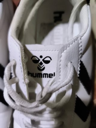 Botines Hummel blancos y negros