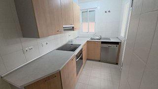 Piso en alquiler en Zona el Higuerón en Benalmádena