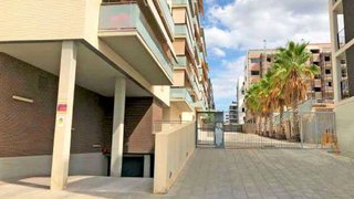 Garaje en venta en Mas Lluí - Els Miralls en Sant Just Desvern