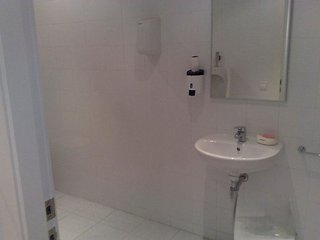 Local comercial en venta en Can Roca-Muntanyeta en Castelldefels