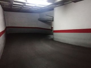 Garaje en alquiler en Benalúa en Alicante