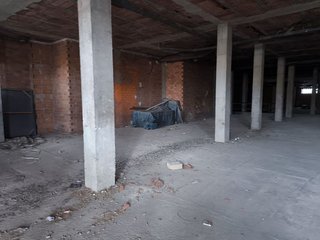 Local comercial en venta en Los Llanos - Av. de los Estudiantes en Valdepeñas