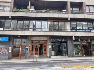 Oficina en alquiler en Las Arenas Centro en Getxo