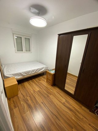 Piso en alquiler en Los Ángeles - Cruz de Caravaca en Almería