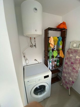 Piso en alquiler en Los Ángeles - Cruz de Caravaca en Almería
