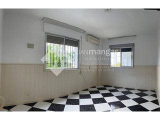 Casa en venta en Hoya del Molino en Lucena