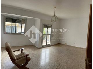 Casa en venta en Hoya del Molino en Lucena