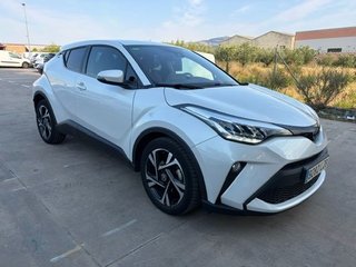 Toyota C-HR   1.8 125H Advance