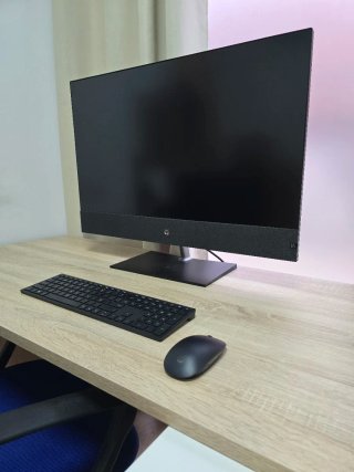 HP Pavilion 32 pulgadas 4k All-in-One PC año 2024