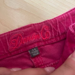 Pantalones rosas de pana de niña