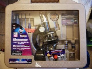 Microscopio Deluxe 48 pezzi