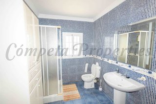 Casa rural en venta en Almijara - Capistrano - Cueva de Nerja en Nerja