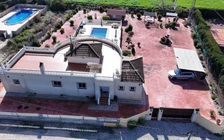 Chalet en venta en Catral