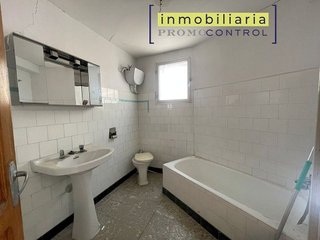 Chalet en venta en Zuera