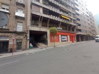 Garaje en venta en Centro en Ourense