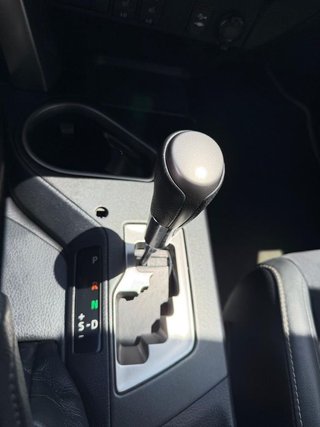 Toyota Rav4 2.5l hybrid 2WD Feel!