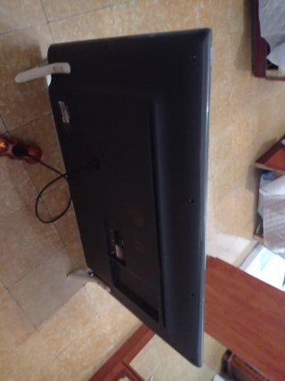 Televisor LG 42 pulgadas Smart TV conexión