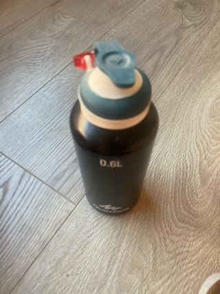 Funda Cantimplora Quechua 0.8L mas cantimplora