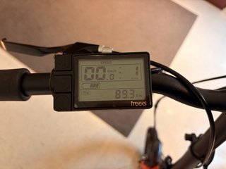 Bici eléctrica Freeel plegable poco usada