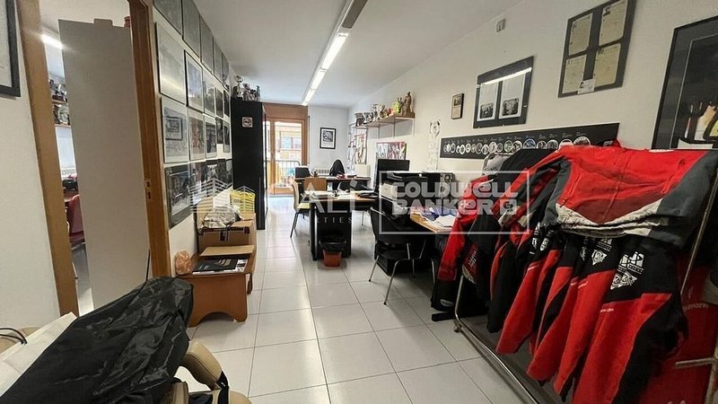 Office for rent in Andorra la Vella · 12 of 42