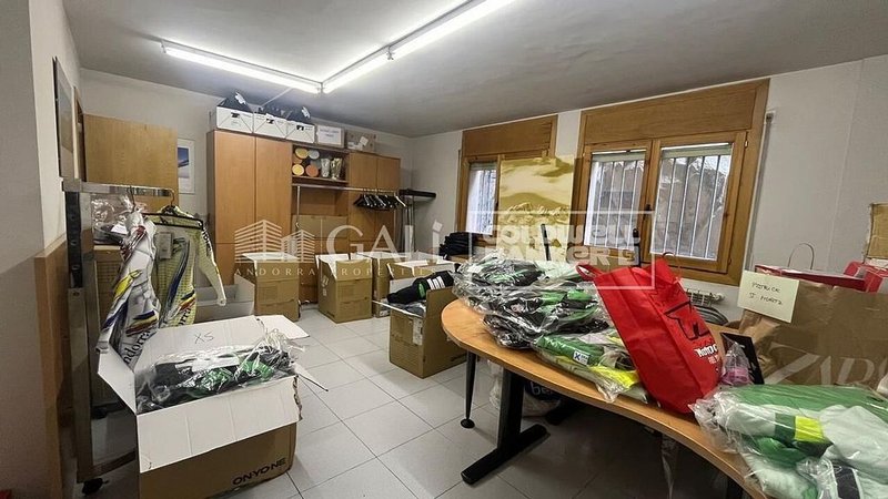 Office for rent in Andorra la Vella · 14 of 42