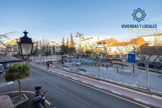 Casa adosada en venta en Avda. De los Ogíjares en Armilla