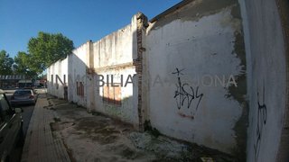 Solar en venta en Poleares en Lucena